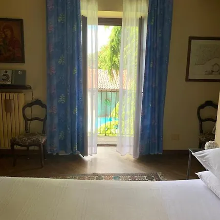Spineto House Pensionat 4*