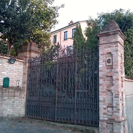 Spineto House *